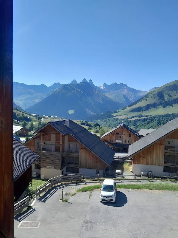 Vue depuis lâhĂ©bergement