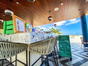 Bar (in der Unterkunft)