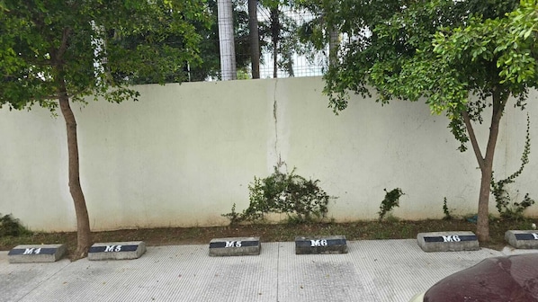Enceinte de lâhĂ©bergement