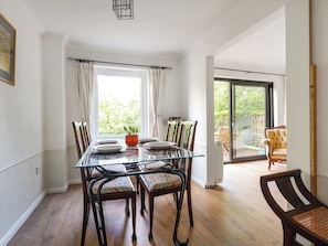Dining Area | Eyot, Hungerford