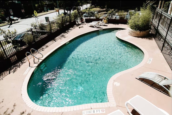 Refreshing Pool!