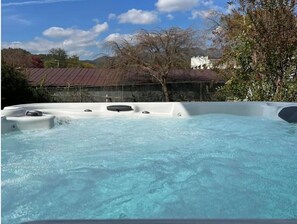 屋外スパ浴槽