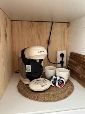Kaffee und/oder Kaffeemaschine