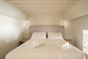 Autumn, Bedroom, Spring, Summer