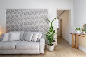Autumn, Living Room, Spring, Summer
