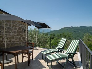 Garden, Outdoor Furniture, Resort, Shade, Leisure, Lawn, Eco Hotel, Landscaping, Tent, Park