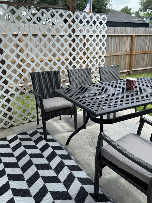 Outdoor dining