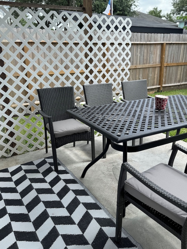 Outdoor dining