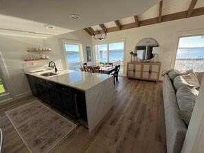 Kitchen/dining views