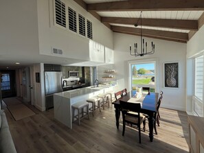 Kitchen/dining area 