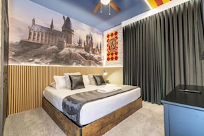 Harry Potter room (Queen Size Bed)