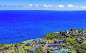 Aroow points to amazing cliffside location!