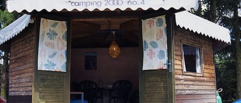 Camping 2000 - Kampeerhut