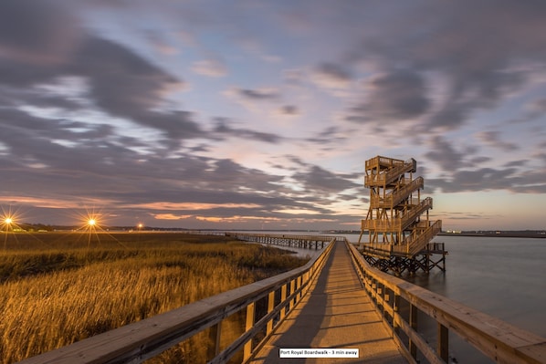 Scenic Port Royal boardwalk & sweeping views