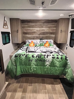 queen bed