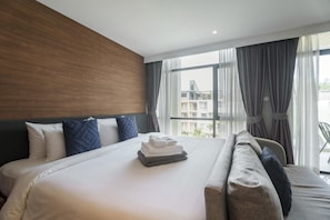 King Size Bed, Sofa, View