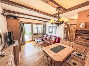 Meubles, Bois, Design Intérieur, Pièce, Sol, Sol, Plafond, Domicile, Appartement, Salon