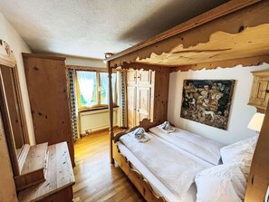 Bois, Chambre, Meubles, Lit, Design Intérieur, Cadre De Lit, Literie, Drap De Lit, Domicile, Plafond