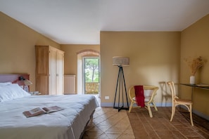 Autumn, Bedroom, Spring, Summer