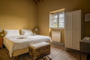 Autumn, Bedroom, Spring, Summer