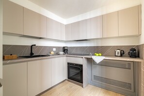 Autumn, Kitchen, Spring, Summer