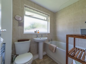Wall, Bathroom, Flooring, Plumbing Fixture, Floor, Interior Design, Plumbing, Tap, Toilet, Sink