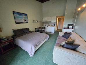 Queen bed