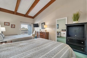 Room (3)