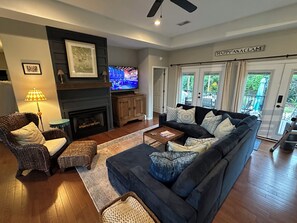 Large sectional sleeps 1 adult or 2 smaller people