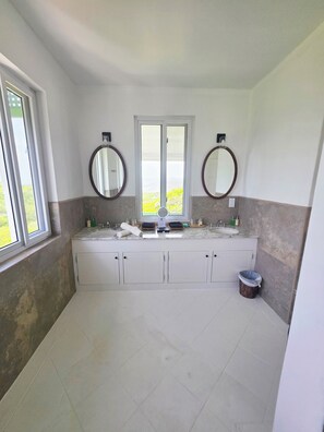 Sunrise Bathroom 2