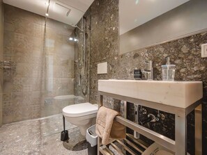 Flooring, Interior Design, Wall, Floor, Plumbing Fixture, Bathroom, Ceiling, Tile, Mirror, Toilet