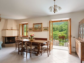 Meubles, Design Intérieur, Bois, Table, Sol, Plafond, Chaise, Salle à Manger, Table Cuisine Et Salle A Manger, PiÚce