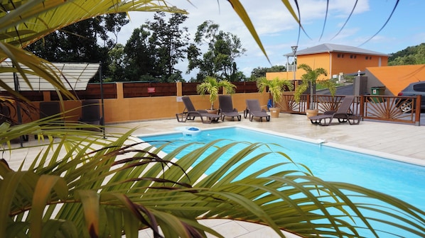 Vue sur piscine