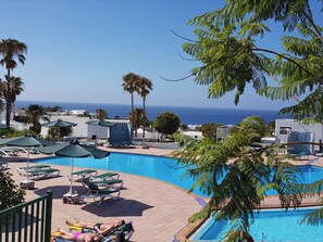 Vue sur piscine