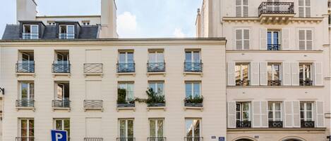 Overnatningsstedets facade