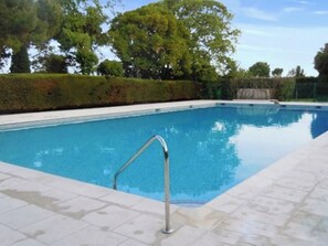Vue sur piscine