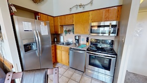 Indoors, Appliance, Microwave, Oven, Refrigerator