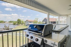 A well-appointed grill on the deck offers the perfect opportunity for outdoor cooking with a view.