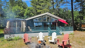 Cottage front with Gazebo and fire pit 🔥