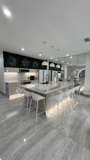 Private kitchen