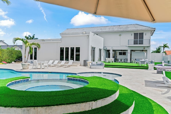 Your personal retreat—relax, unwind, and enjoy the jacuzzi.