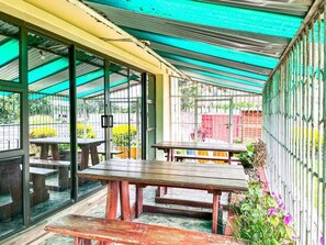 屋外ダイニングエリア