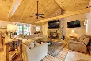 Living Room | 2 Flat-Screen TVs | Fireplace | Full Sleeper Sofa