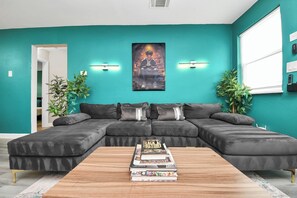 Living Room (3)