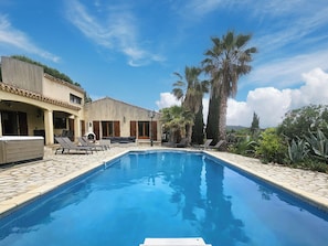 Holiday Home Swimming Pool