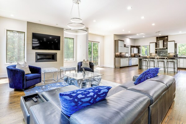 Atlanta Vacation Rental | 5BR | 5.5BA | Stairs Required | 5,200 Sq Ft