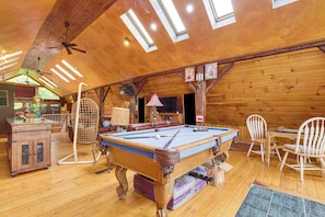 Living Area | Free WiFi | Pool Table | Chess