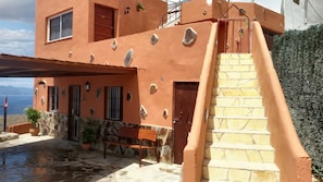 Façade