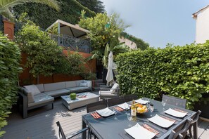 Balcony / Terrace / Patio