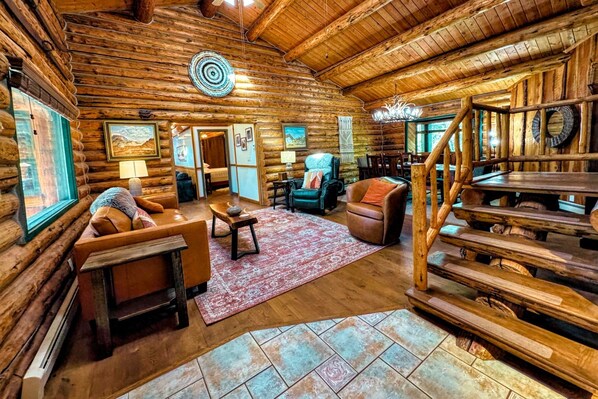 Enjoy your time in Teton Valley staying in this charming family home, with plenty of room to stretch out and enjoy your time with family and friends.